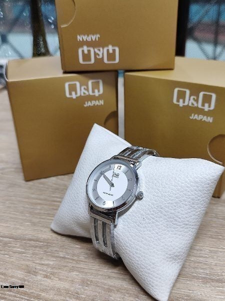 Q&Q Dama (2650.068)