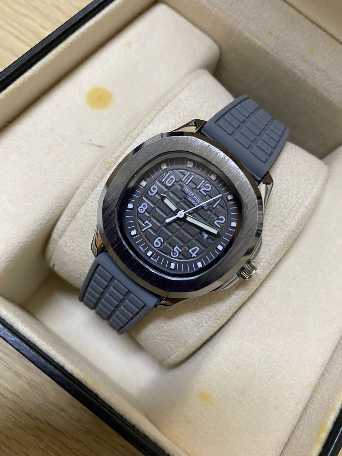 Patekphilippe Dama (2641.058)