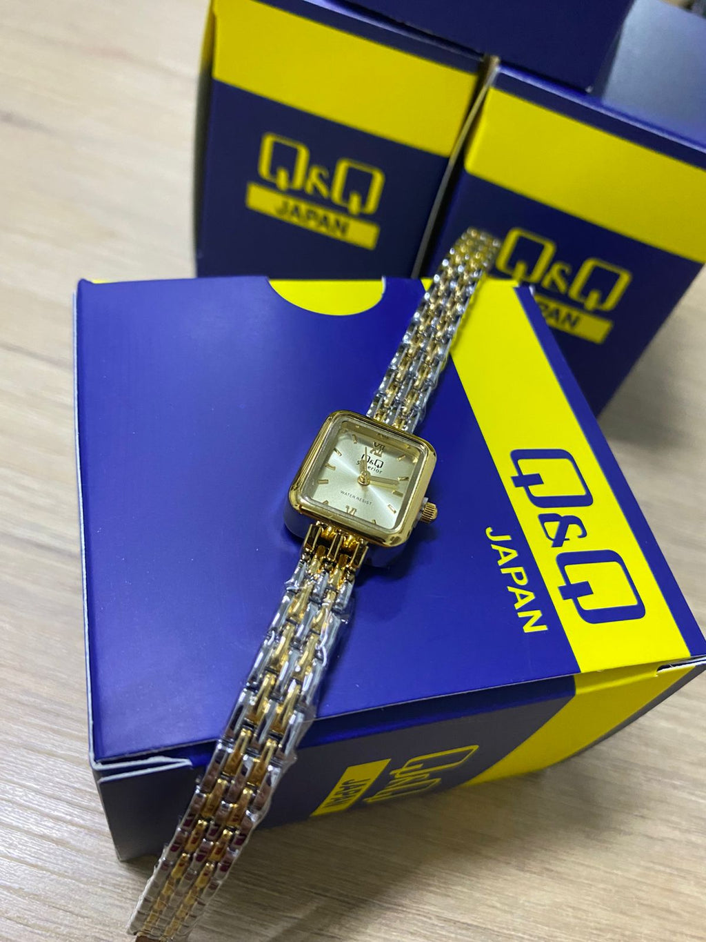 Q&Q Dama (2665.088)