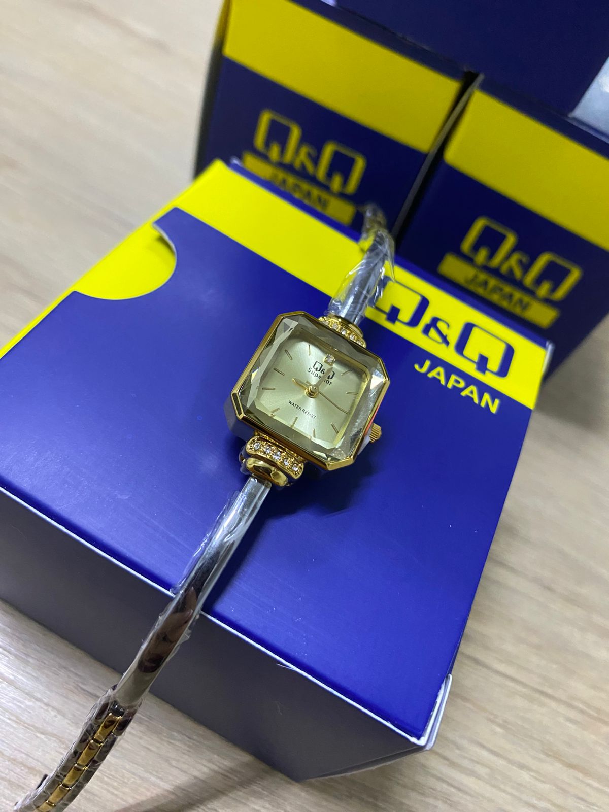Q&Q Dama (2665.088)