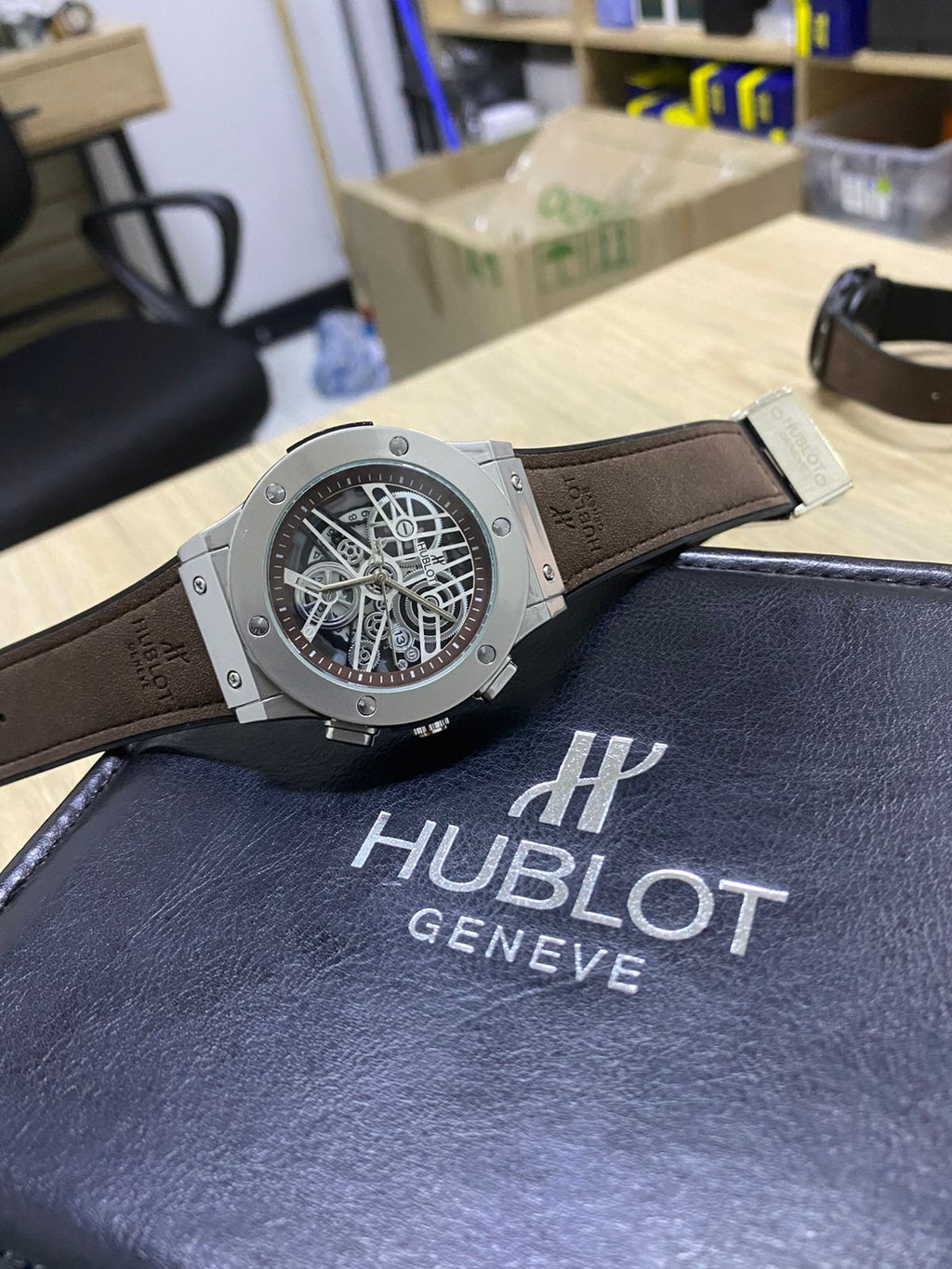 Hublot (2638.054)