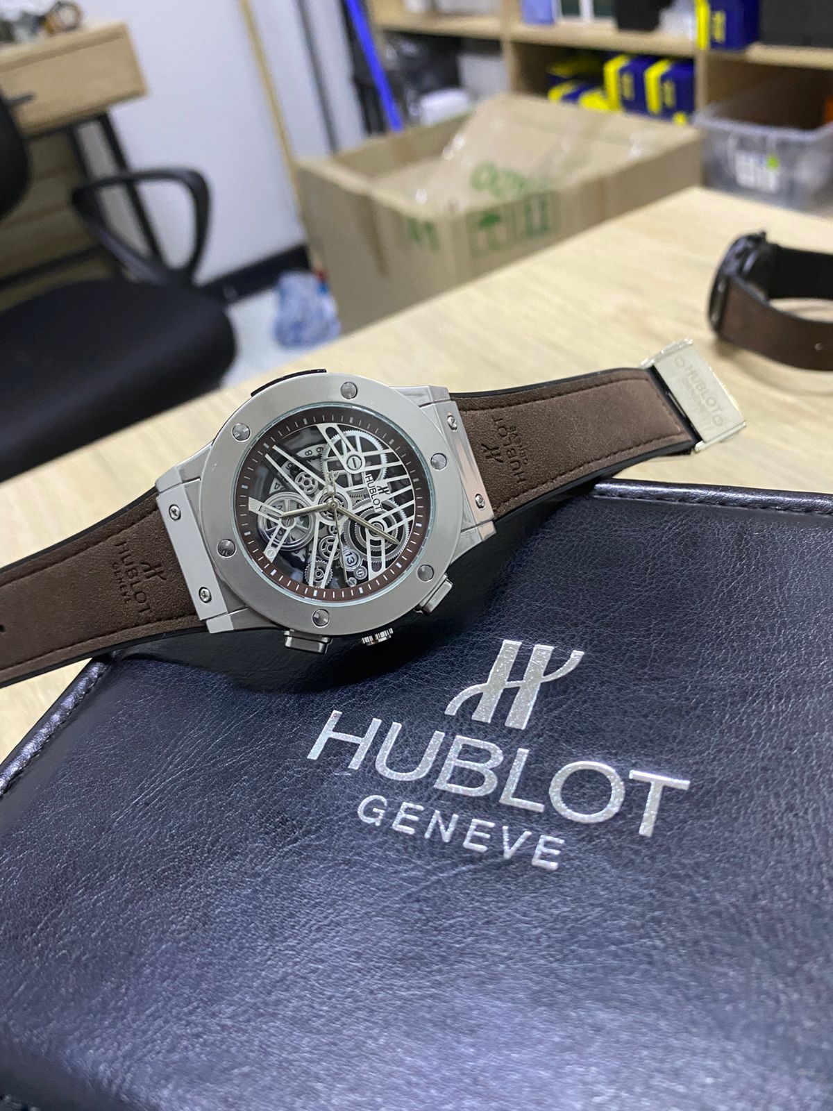 Hublot (2638.054)