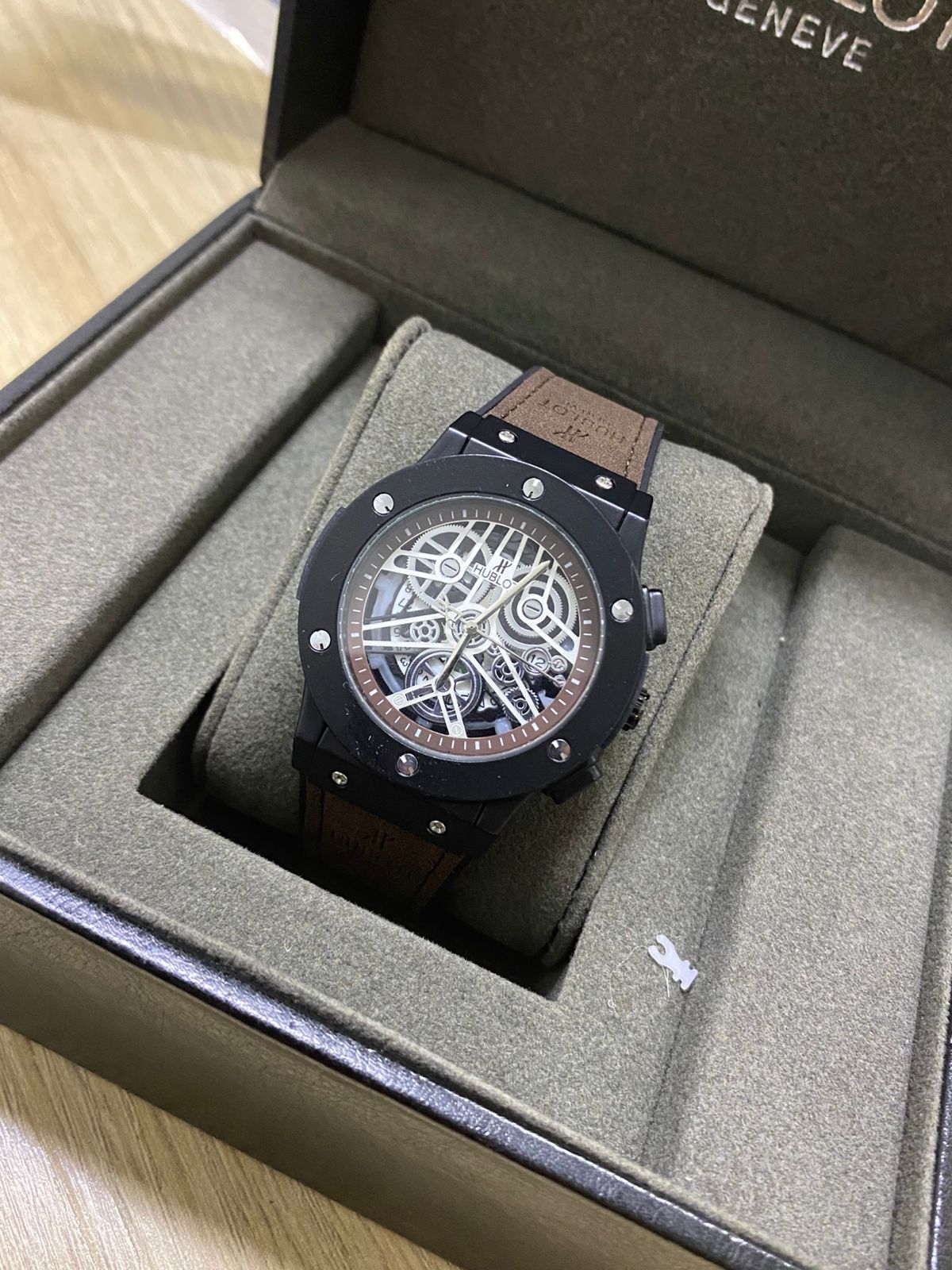 Hublot (2638.054)