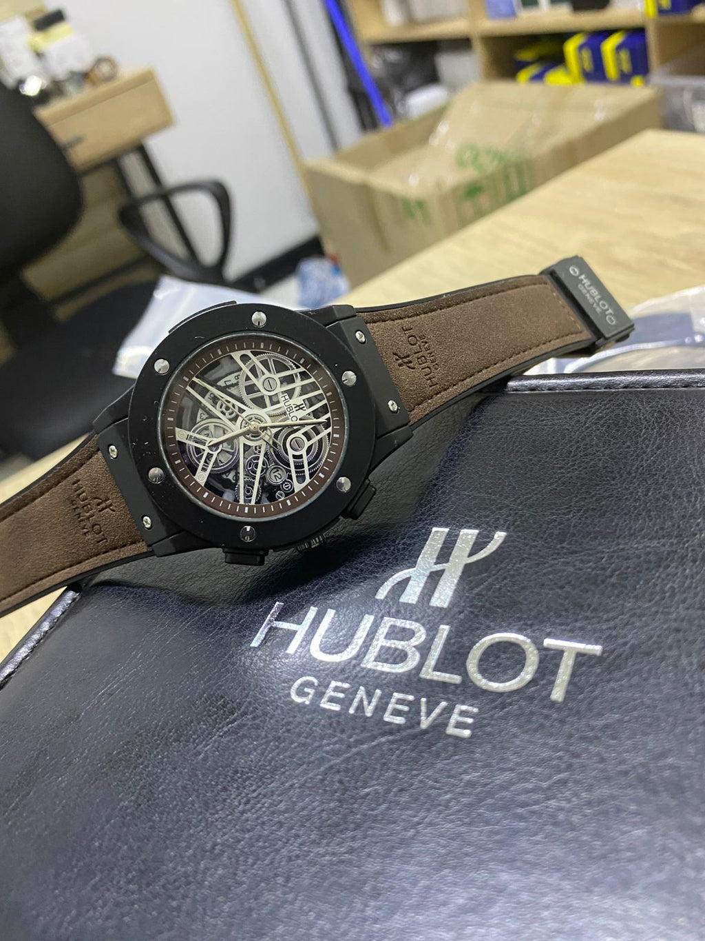 Hublot (2638.054)
