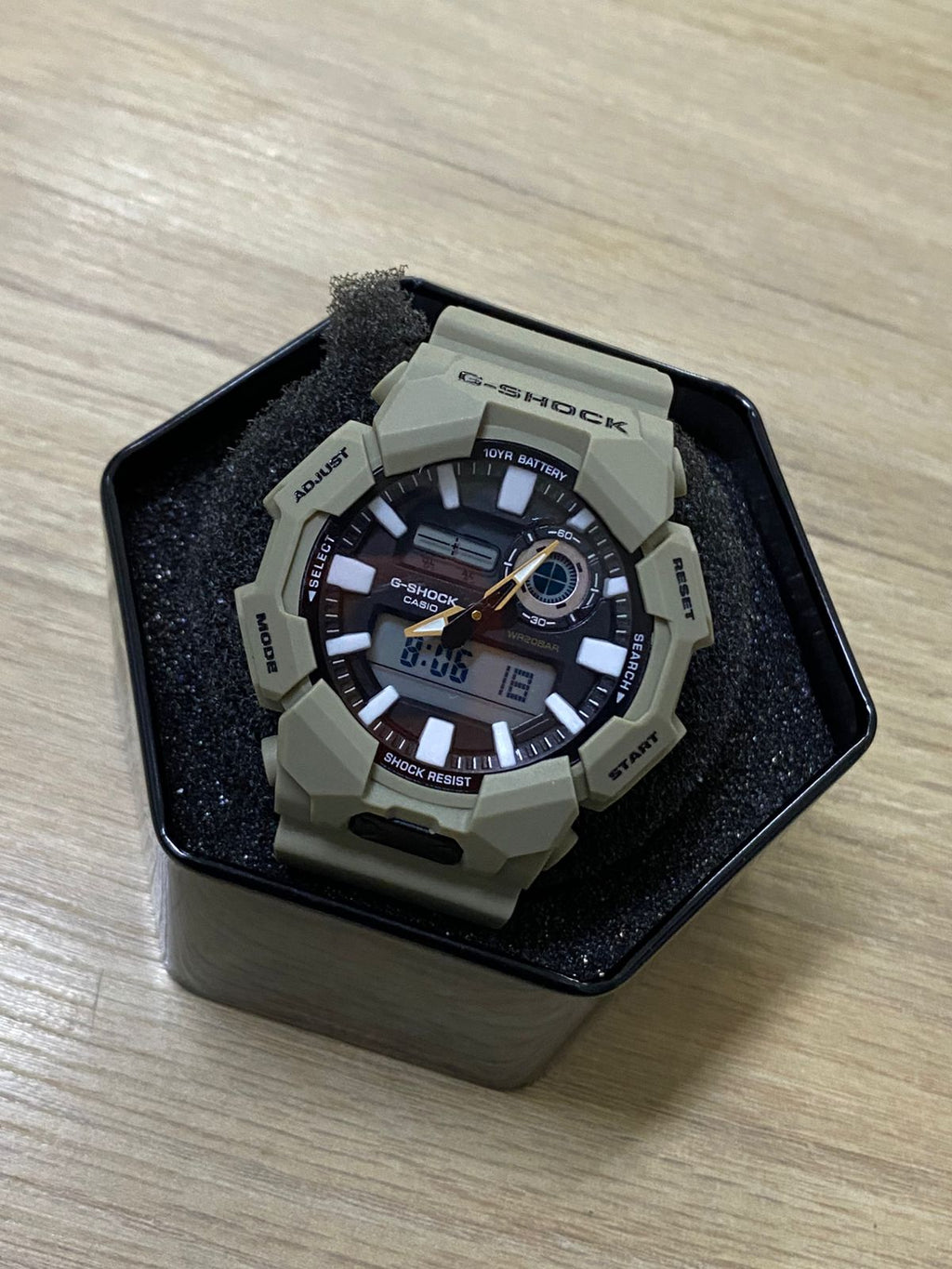 G-shock class (2621.033)