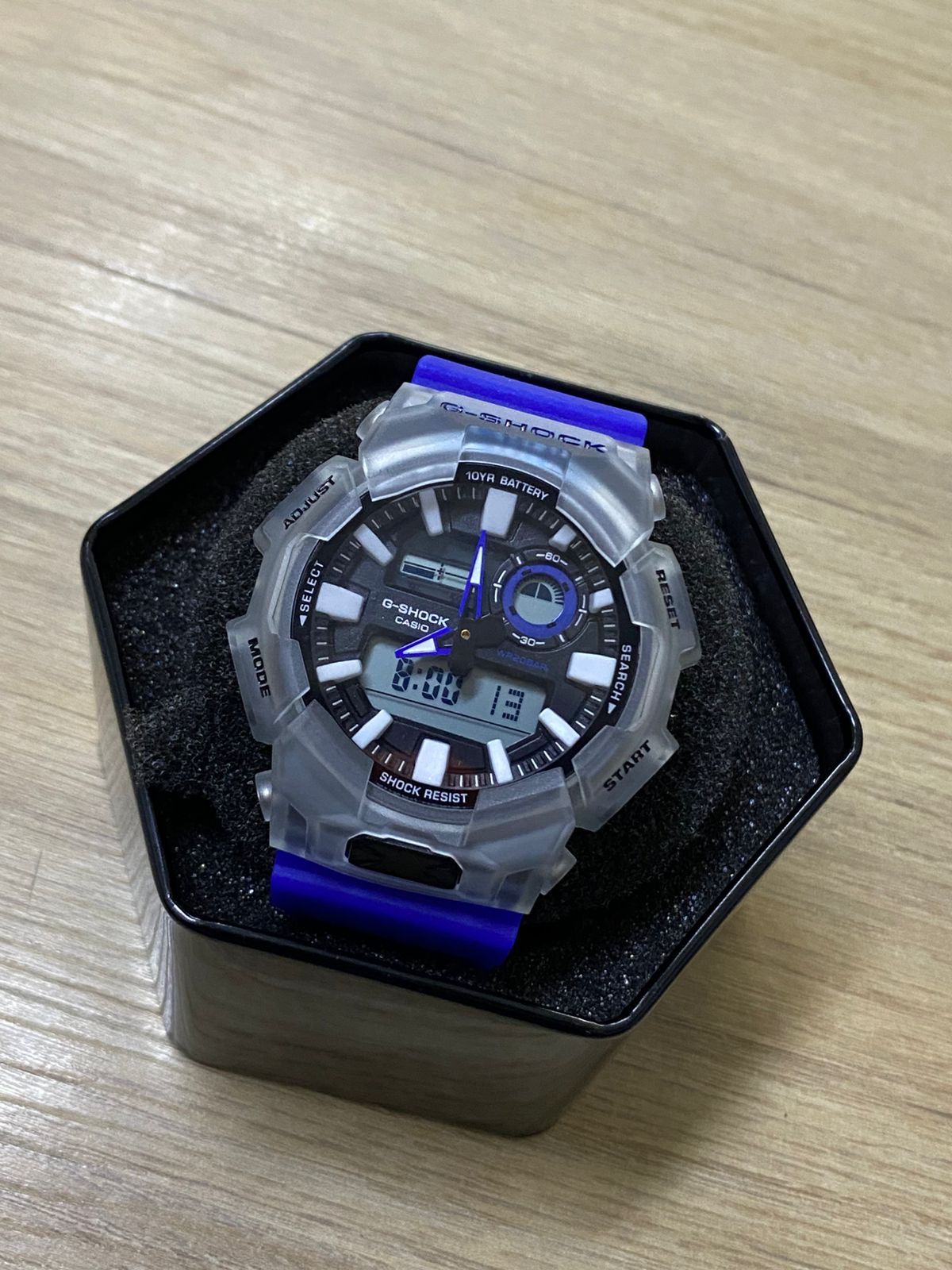 G-shock class (2621.033)