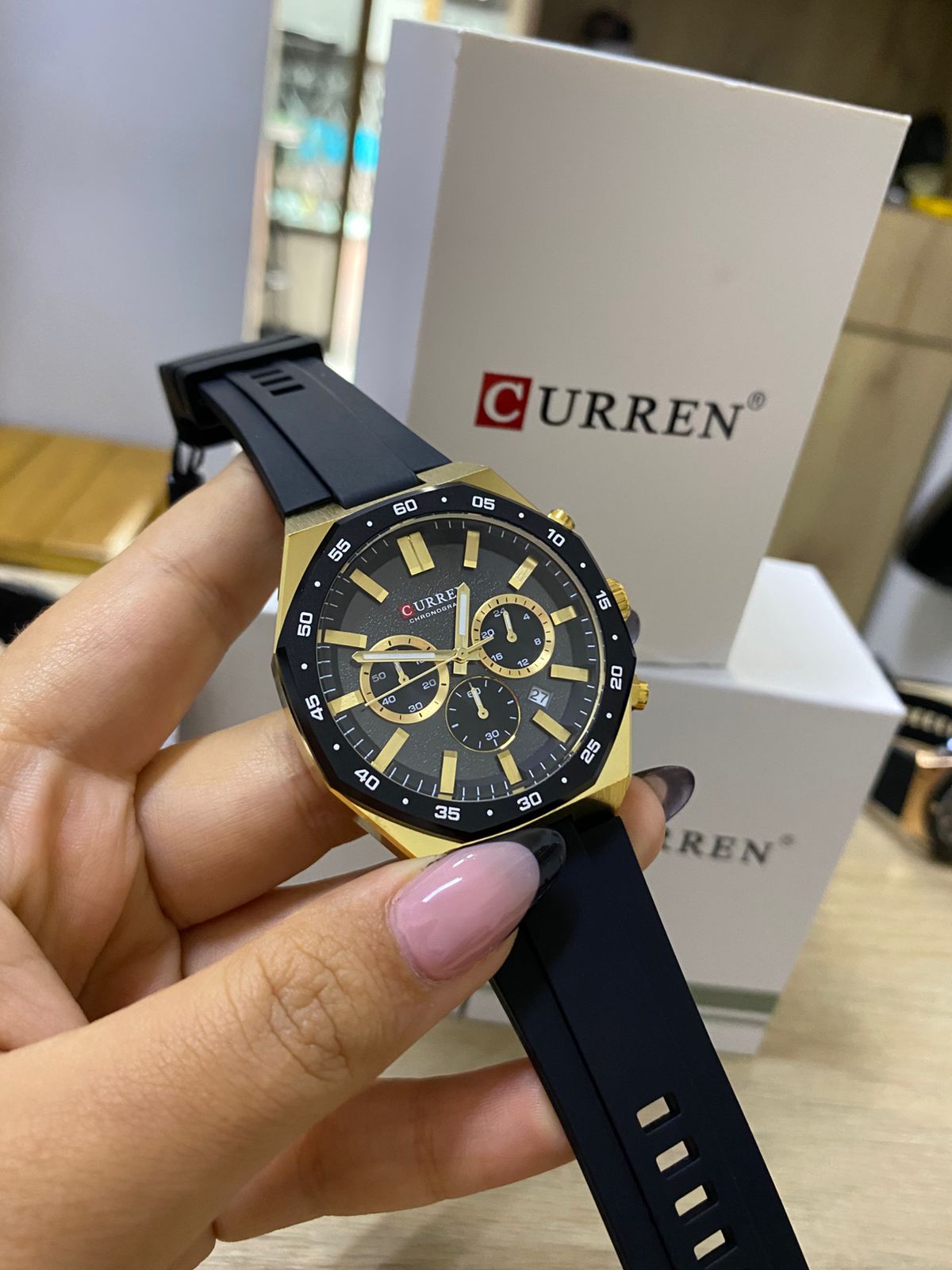 Curren Goma (2695.0120)