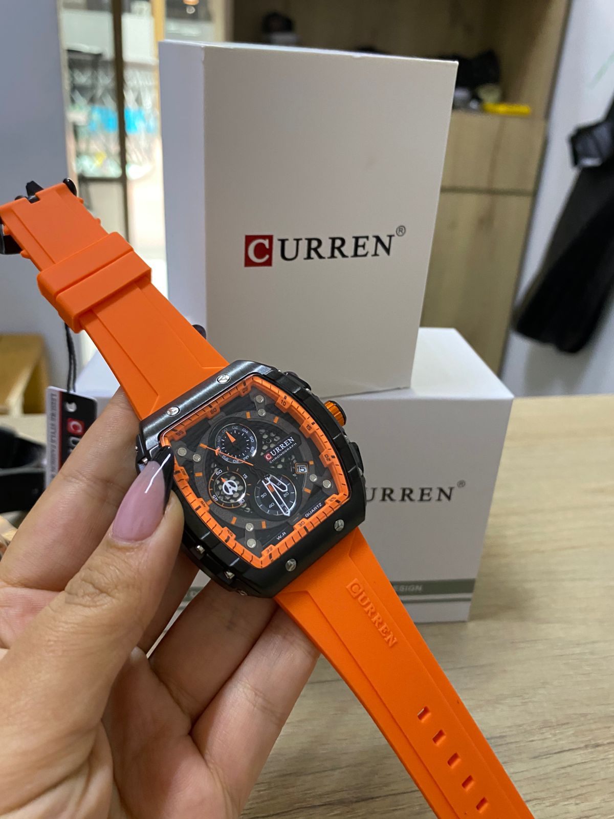Curren Goma (2695.0120)