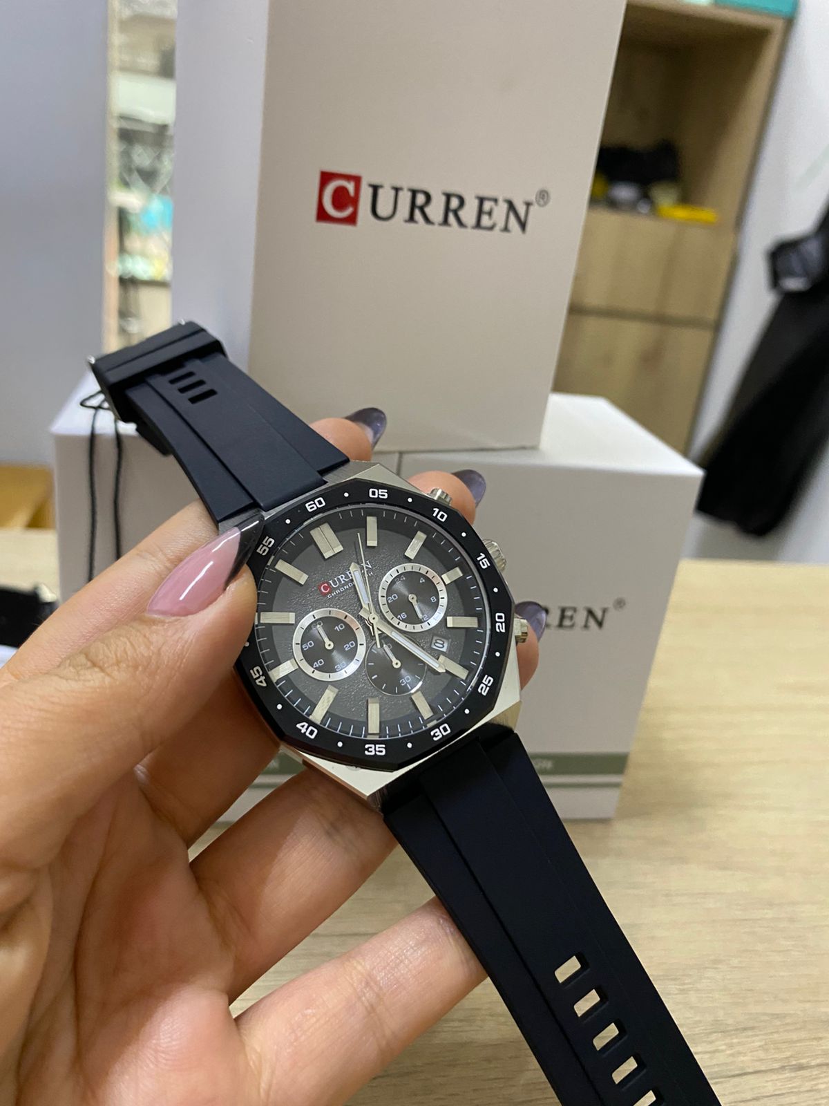 Curren Goma (2695.0120)