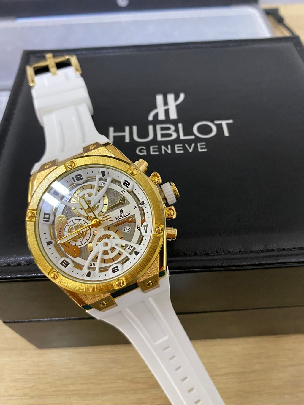 Hublot (2638.054)