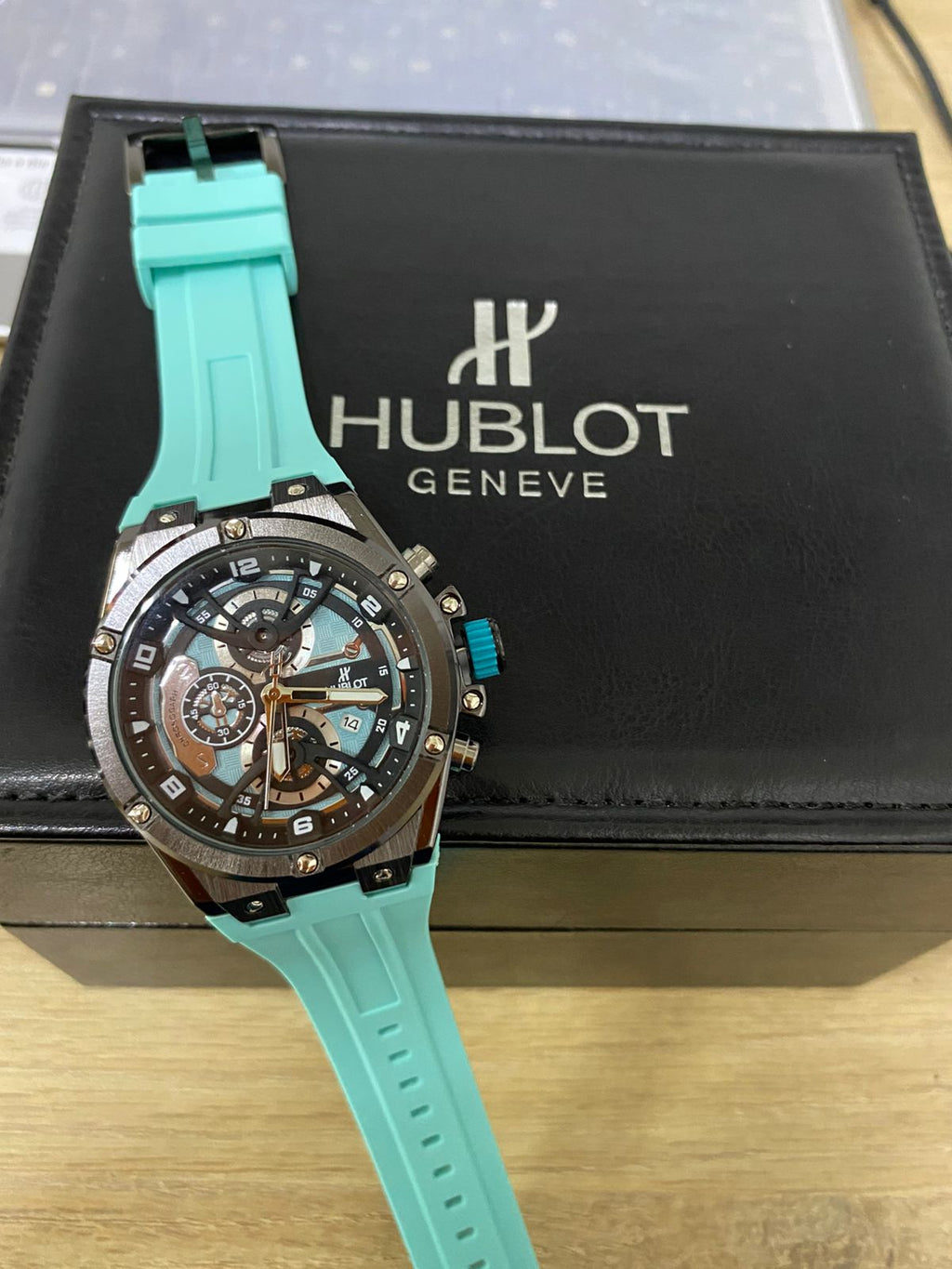 Hublot (2638.054)