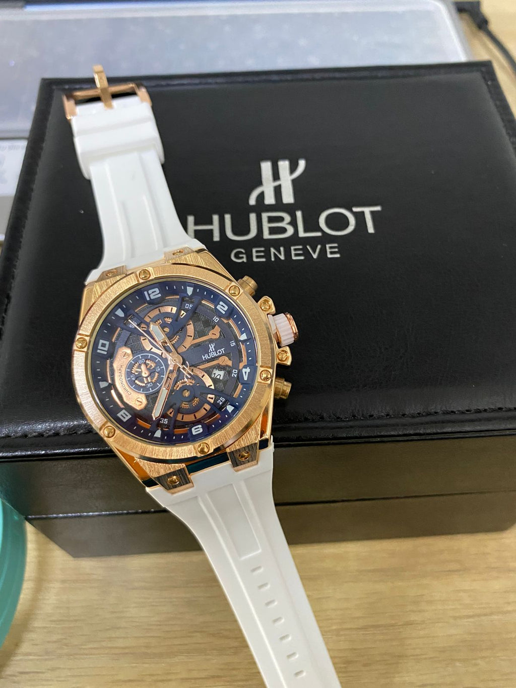 Hublot (2638.054)