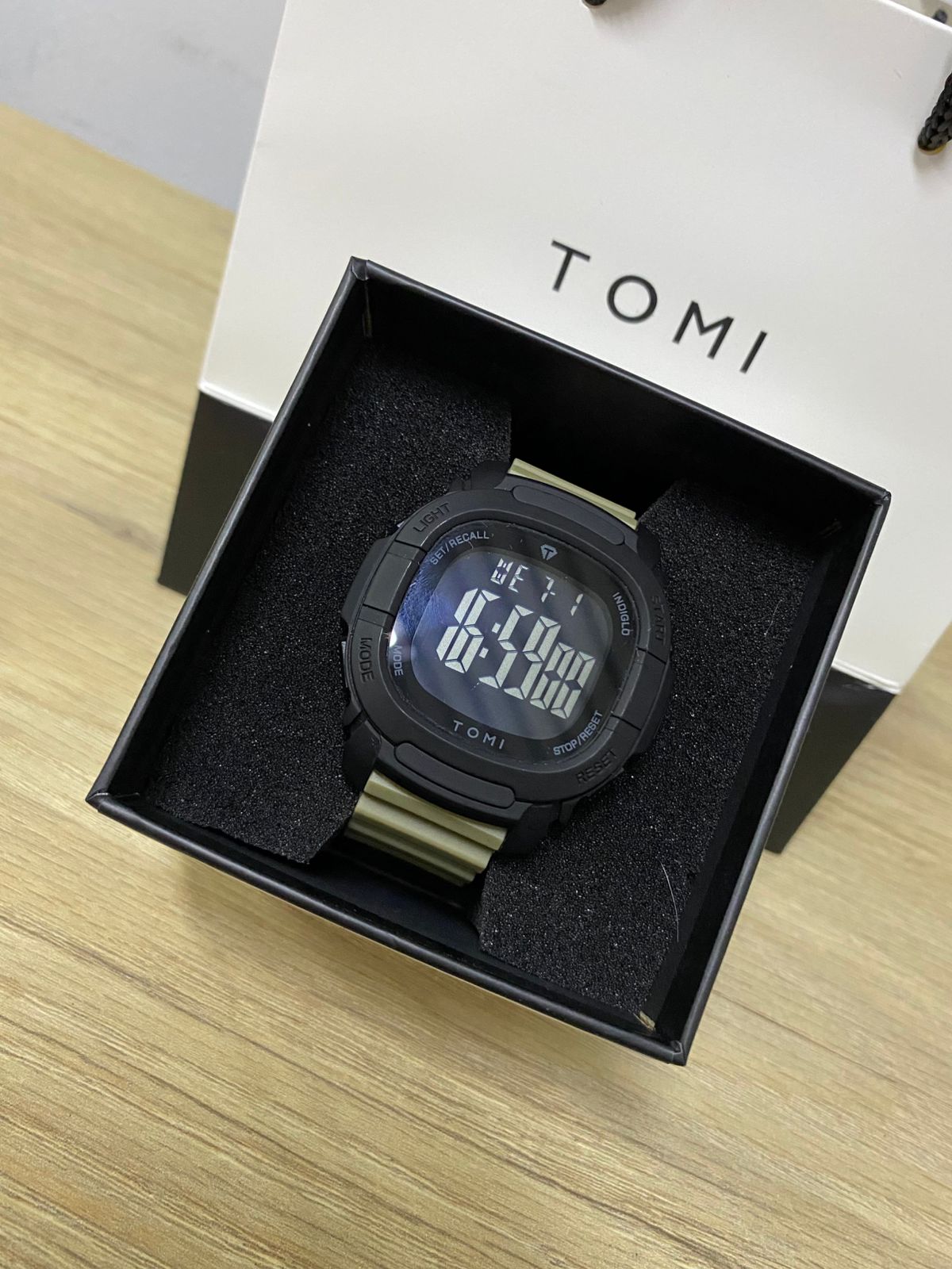 TOMI T208 (2624.039)