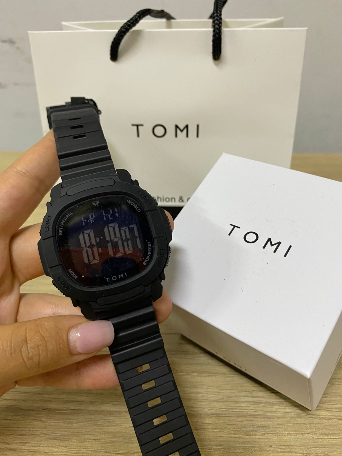 TOMI T208 (2624.039)
