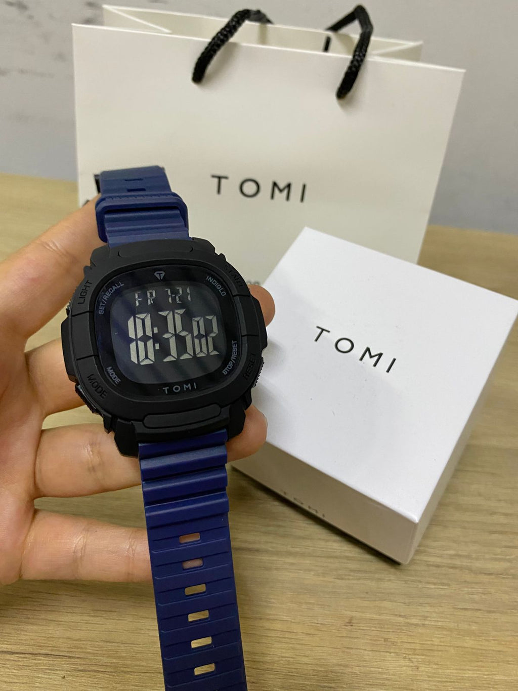 TOMI T208 (2624.039)