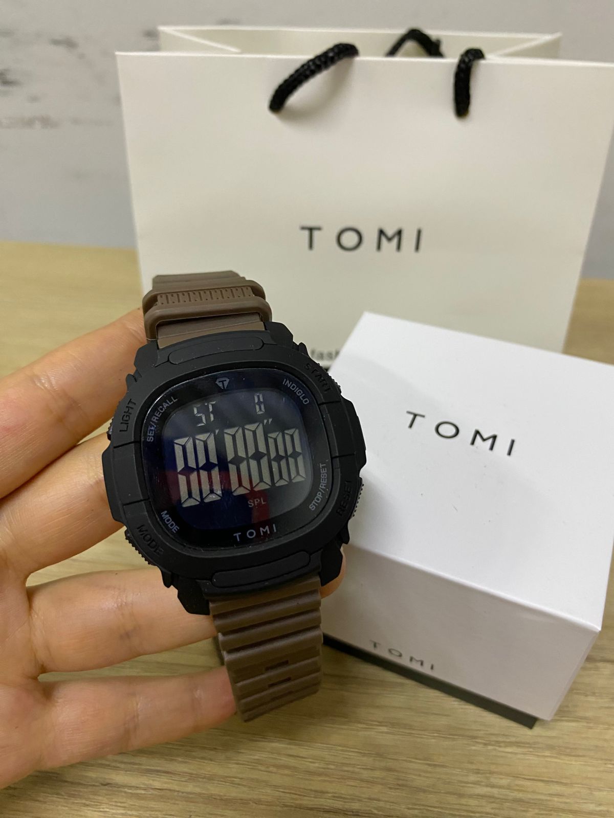 TOMI T208 (2624.039)