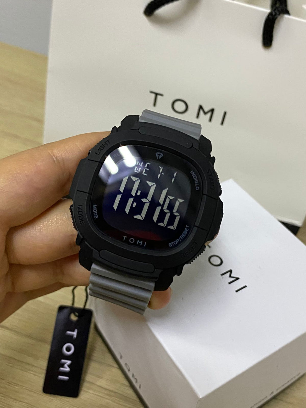 TOMI T208 (2624.039)