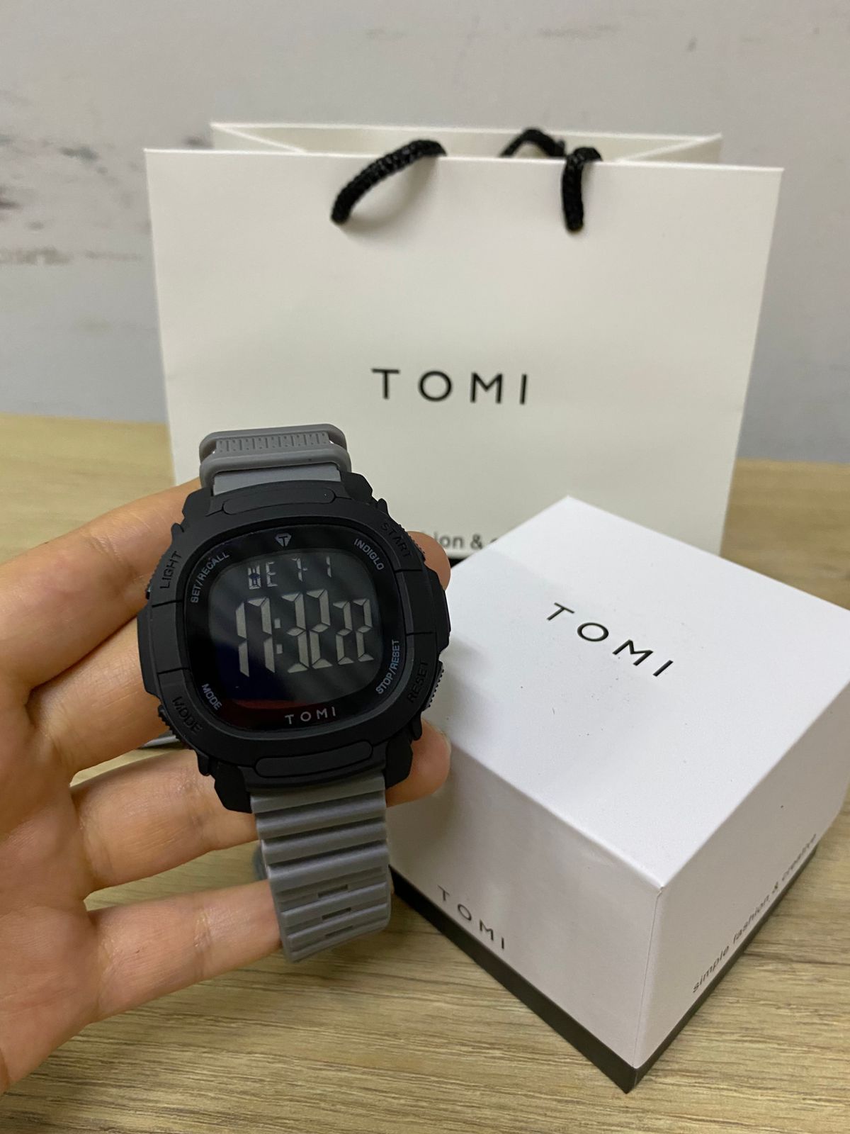 TOMI T208 (2624.039)
