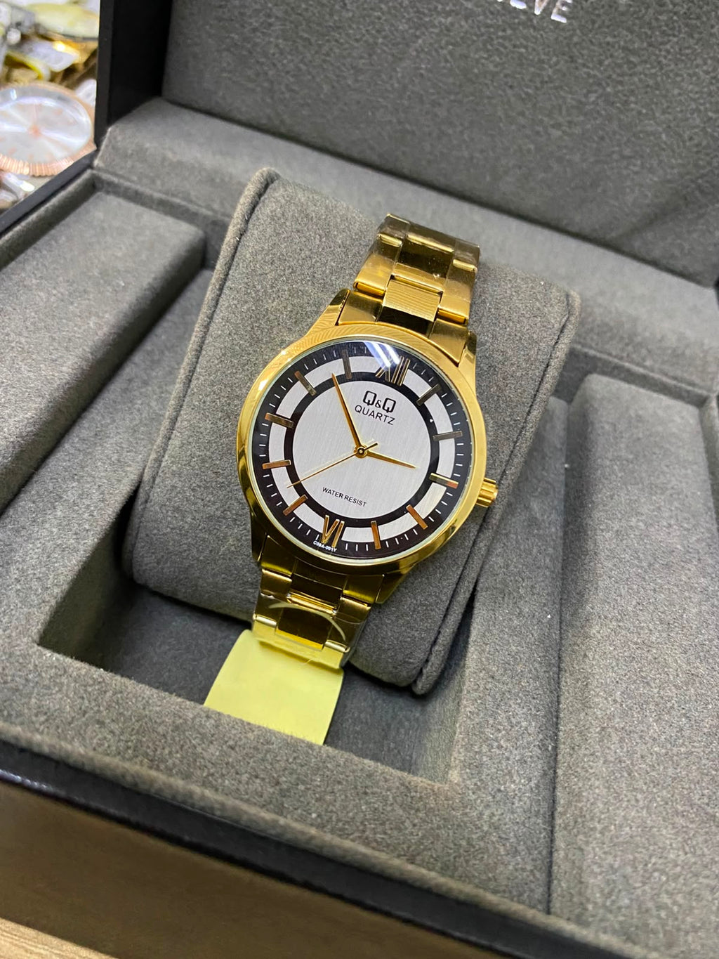 Q&Q ORIGINAL (2640.054)