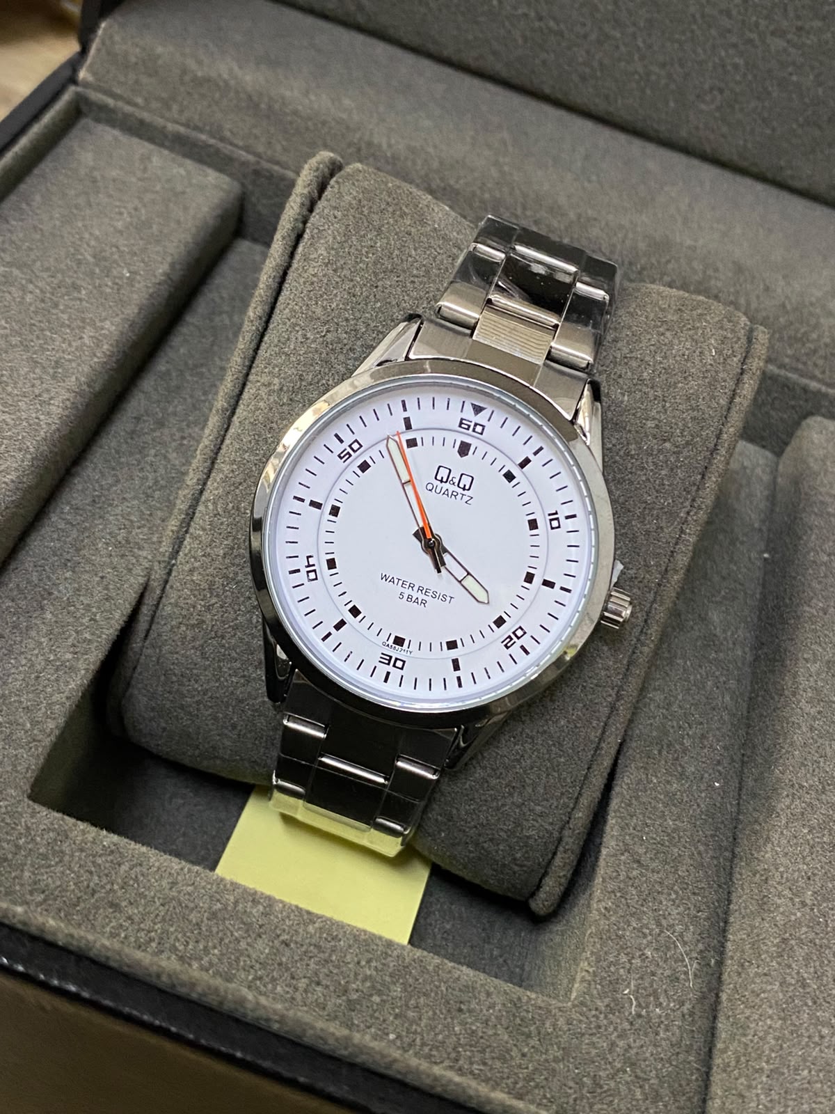 Q&Q ORIGINAL (2640.054)