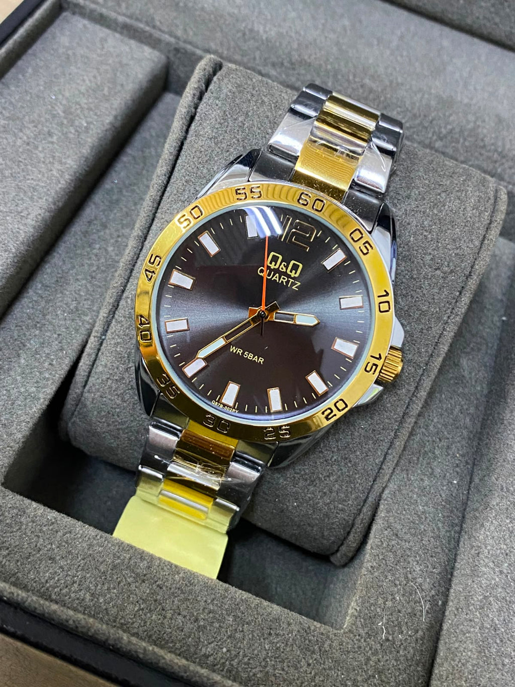 Q&Q ORIGINAL (2640.054)