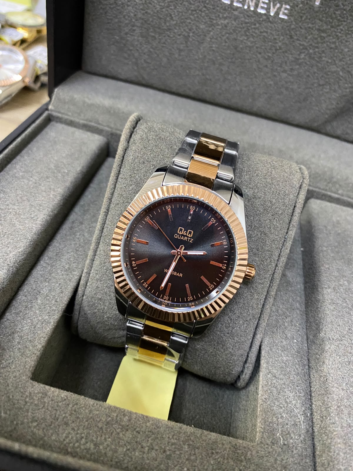 Q&Q ORIGINAL (2640.054)