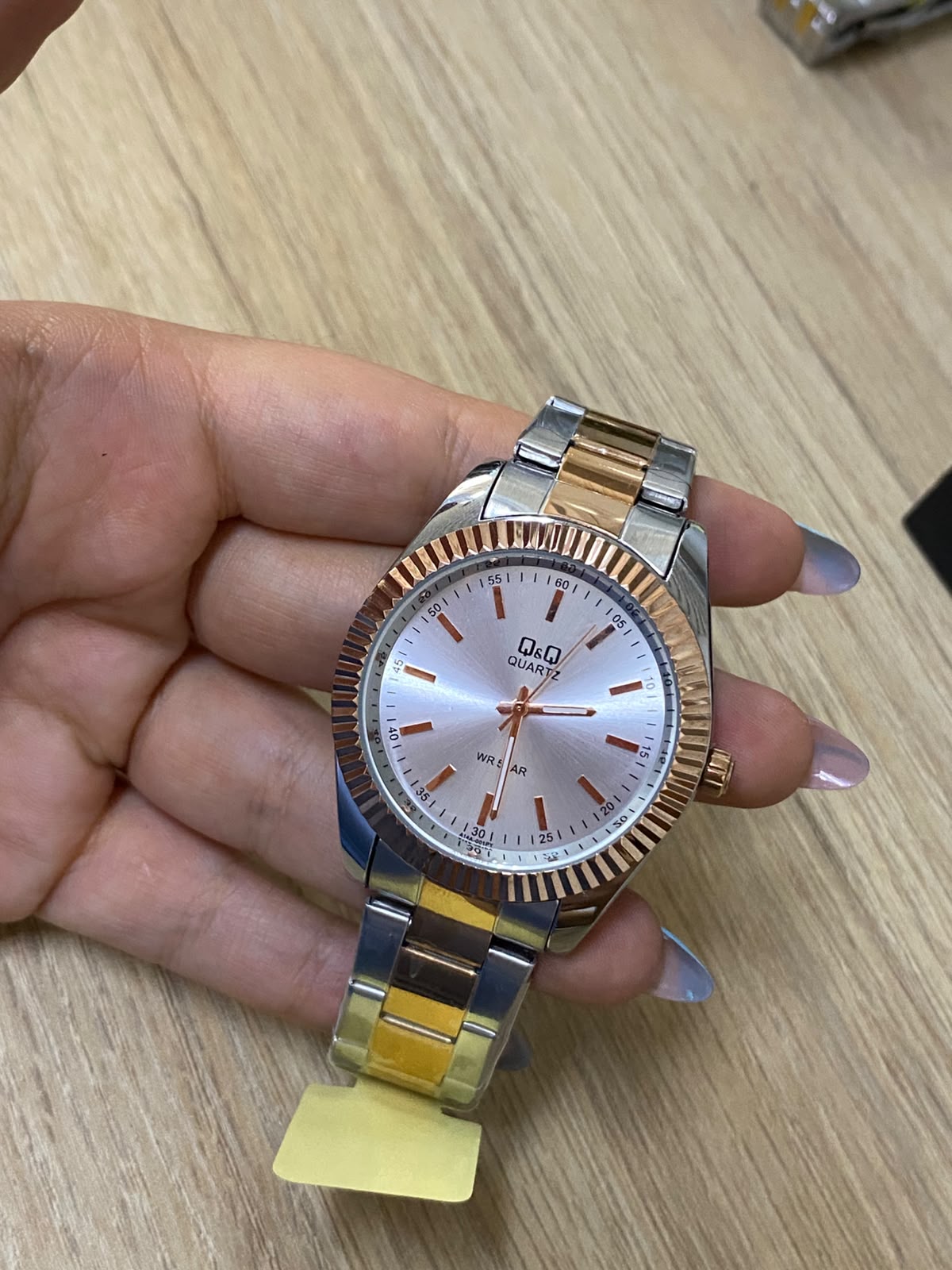 Q&Q ORIGINAL (2640.054)