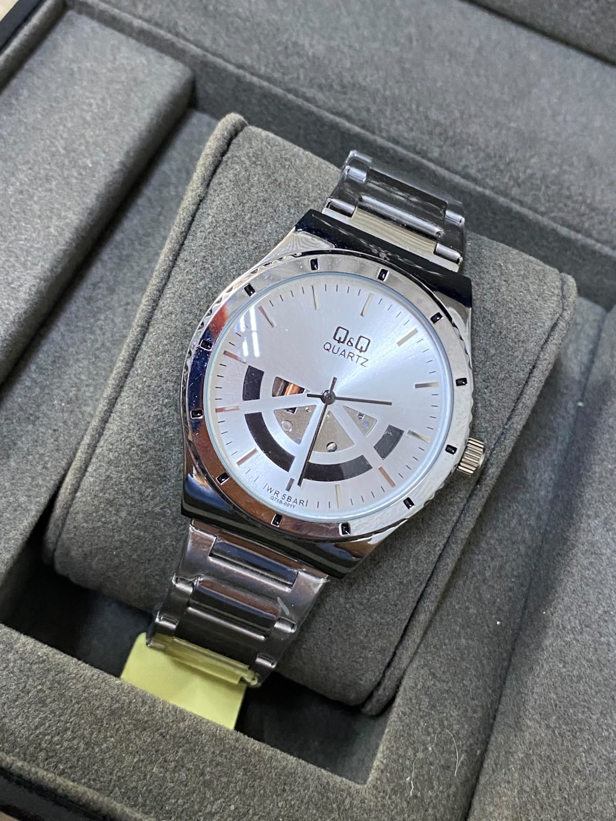 Q&Q ORIGINAL (2640.054)