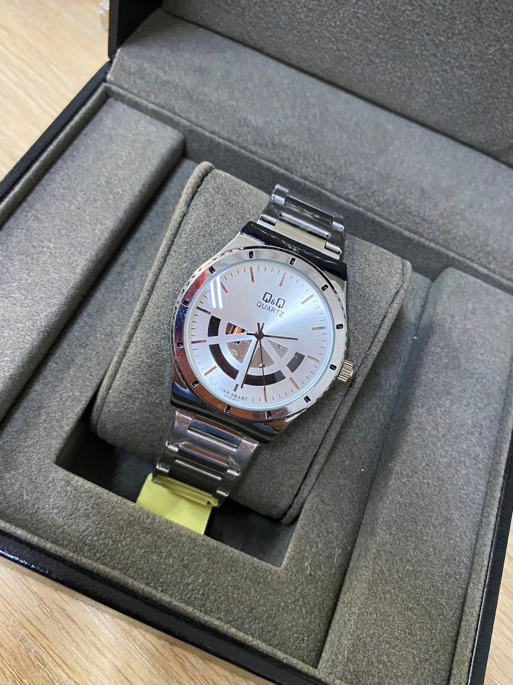 Q&Q ORIGINAL (2640.054)