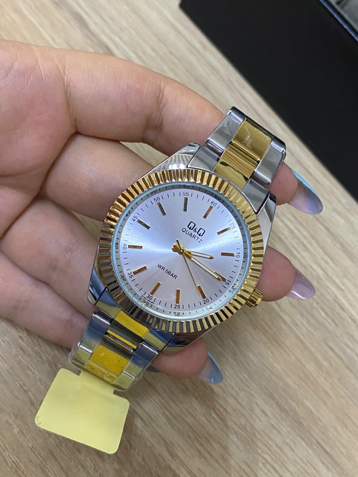 Q&Q ORIGINAL (2640.054)