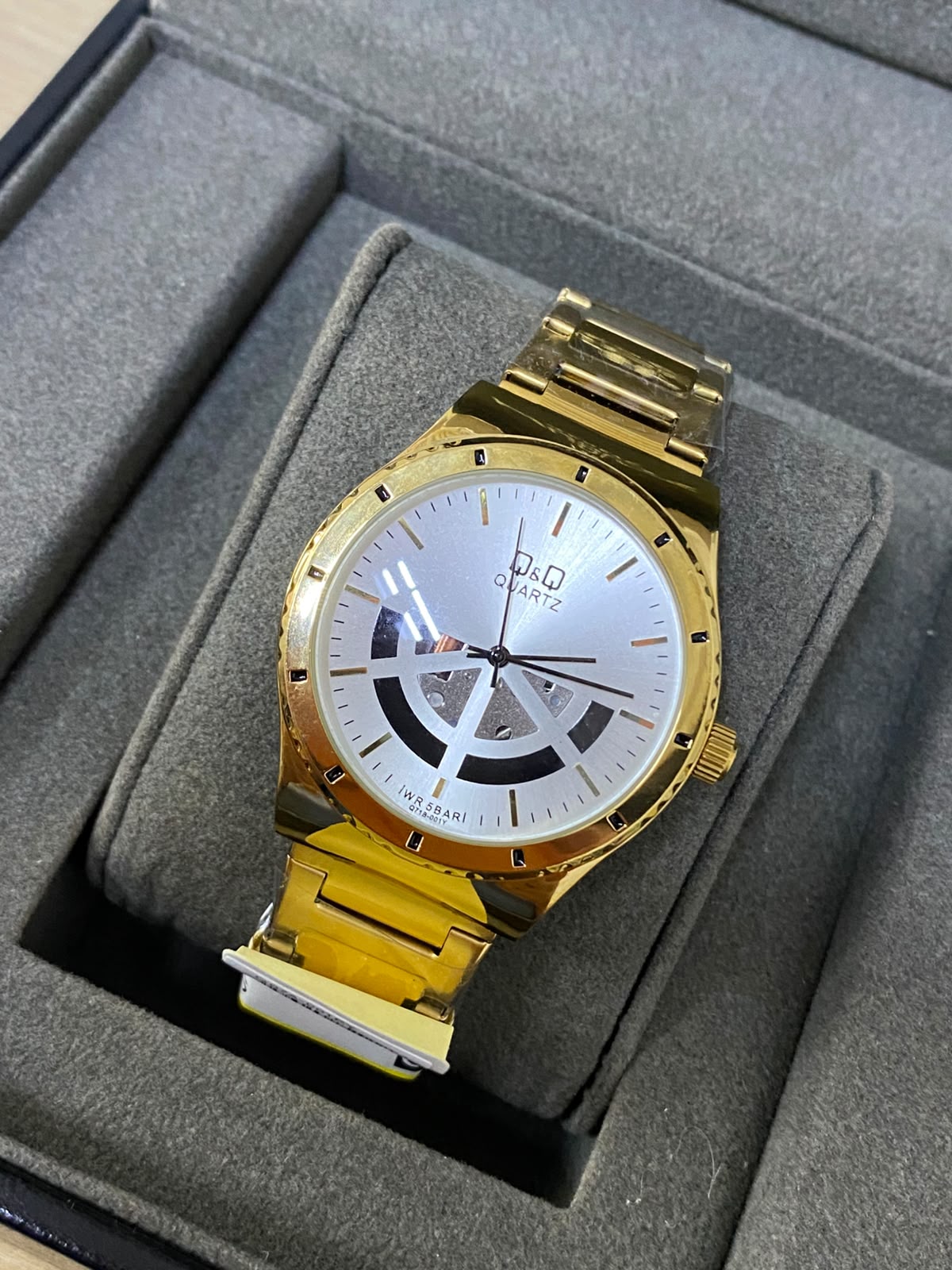 Q&Q ORIGINAL (2640.054)