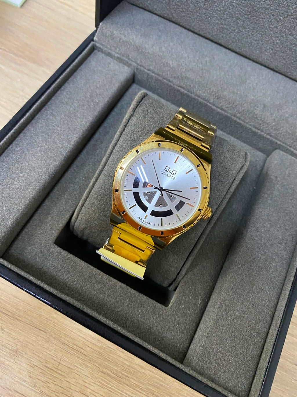 Q&Q ORIGINAL (2640.054)