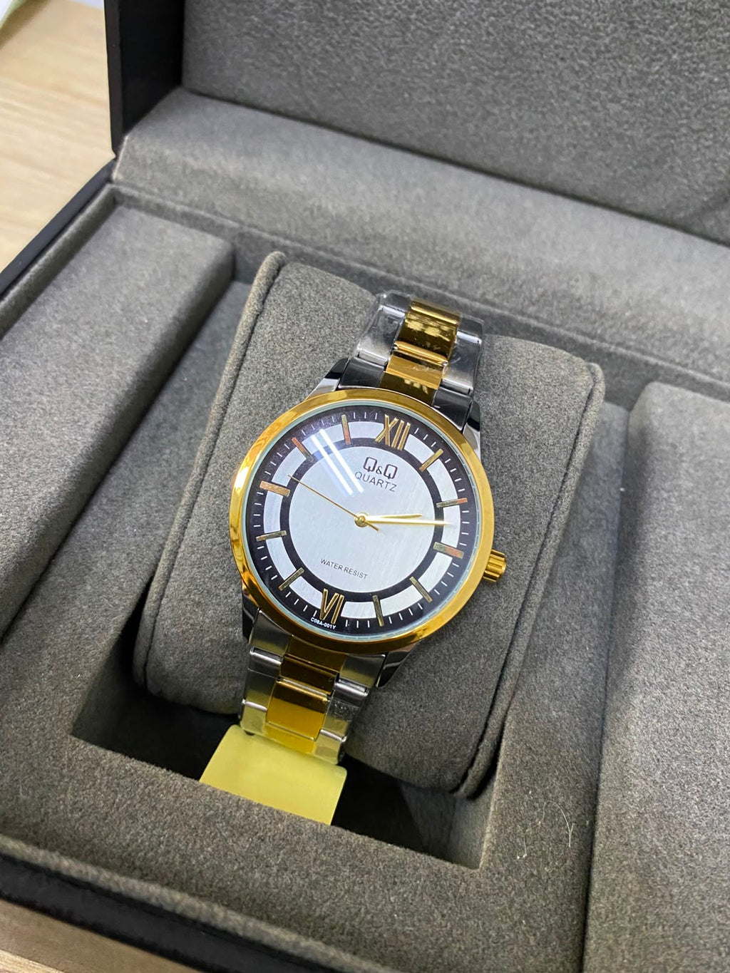 Q&Q ORIGINAL (2640.054)