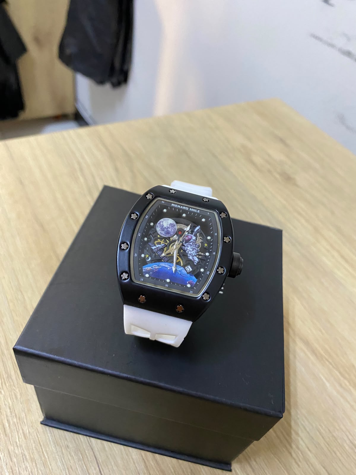 RM (2645.058)