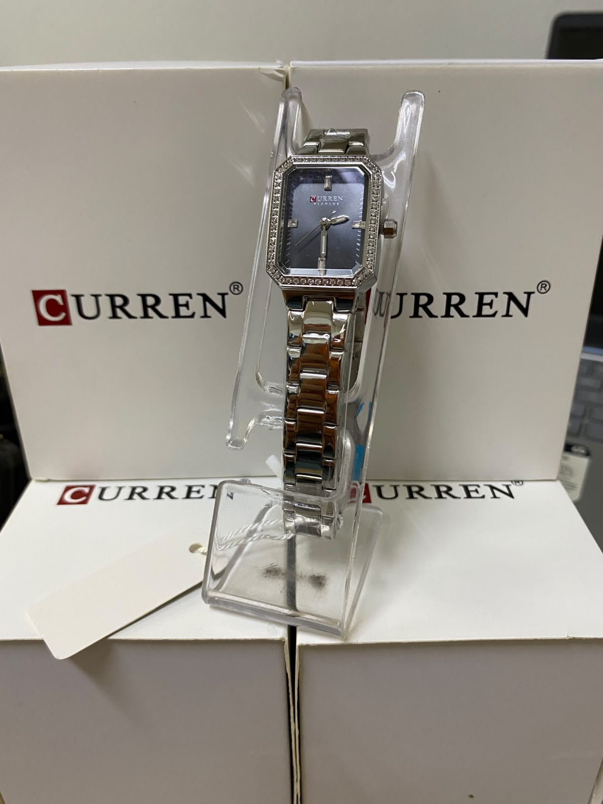 CURREN DAMA (2660.088)
