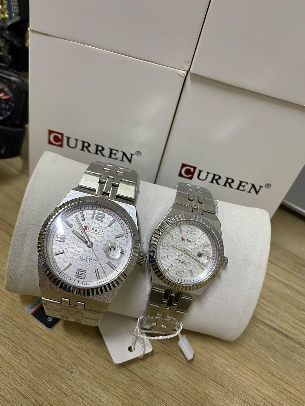CURREN PAREJA (26120.0168)
