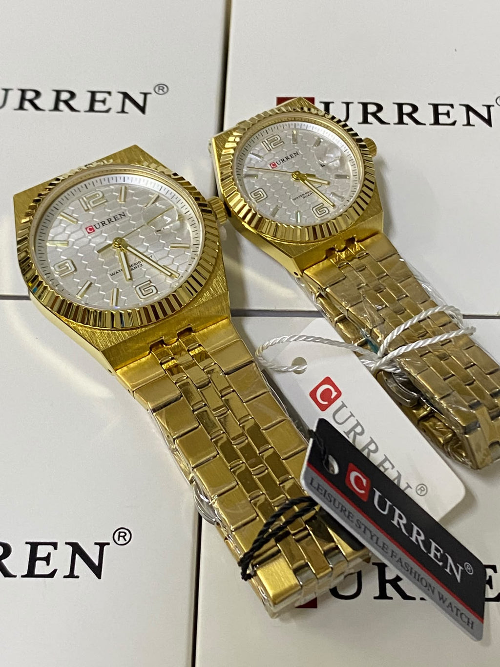 CURREN PAREJA (26120.0168)