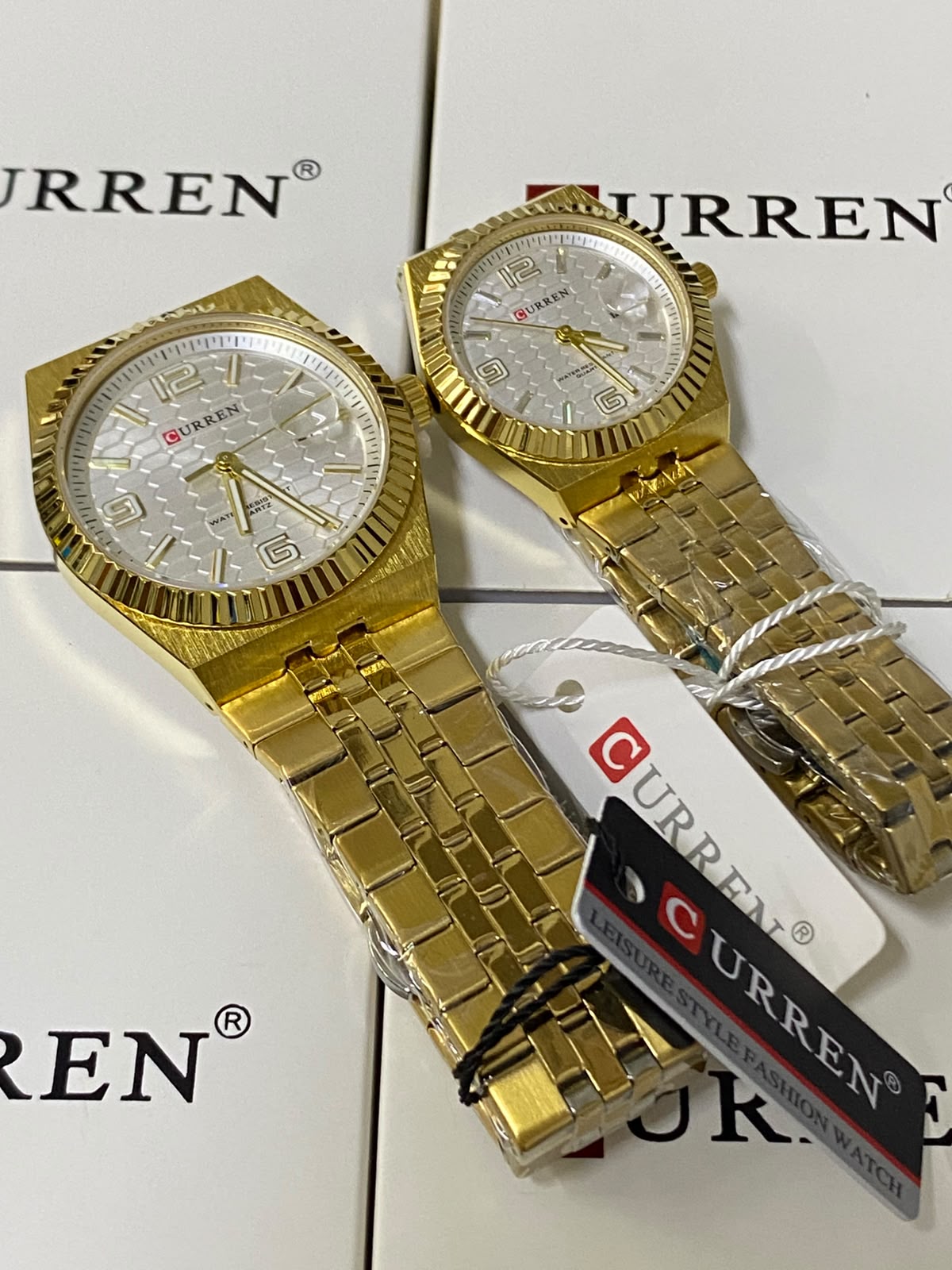 CURREN PAREJA (26120.0168)