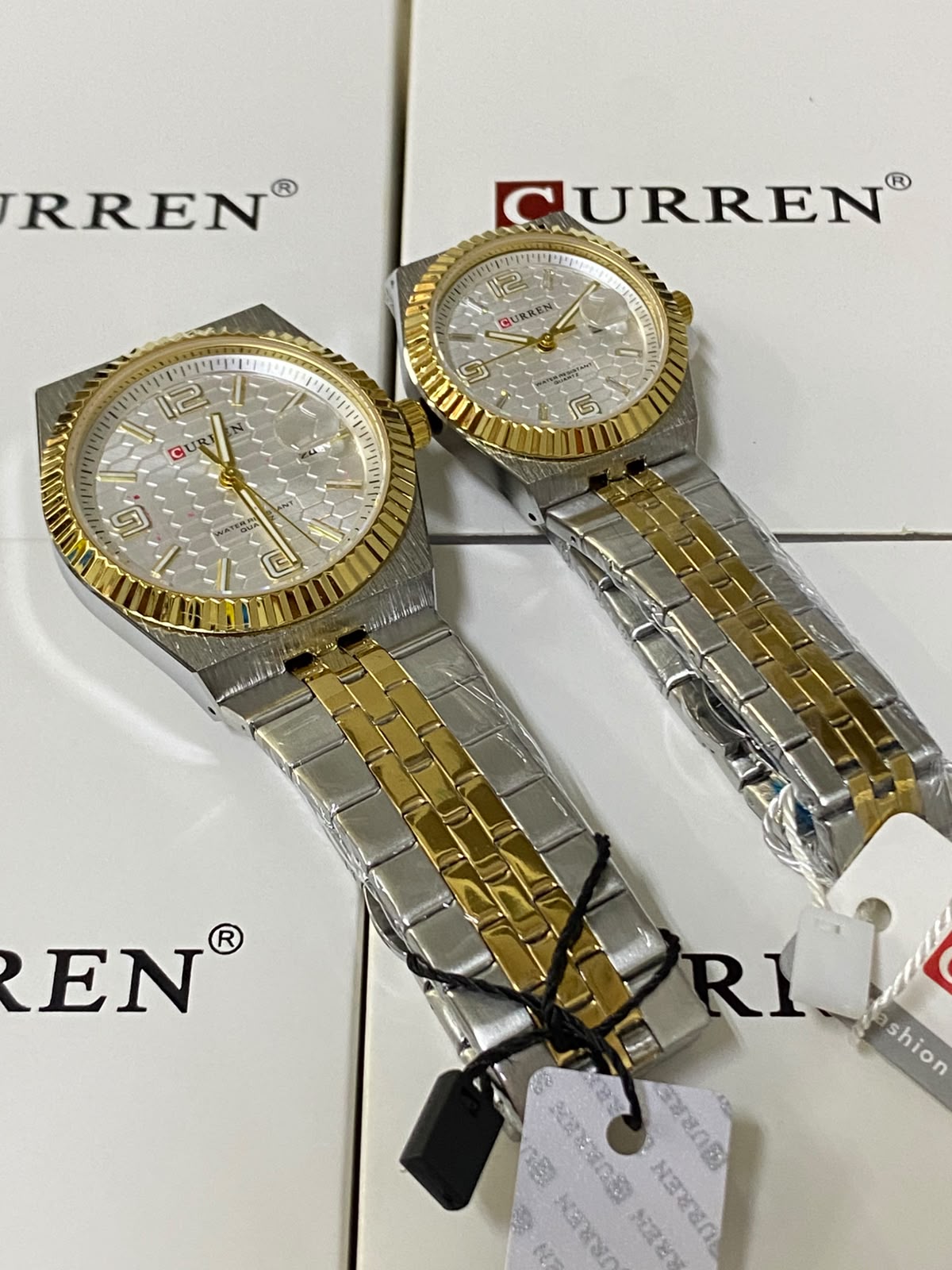 CURREN PAREJA (26120.0168)