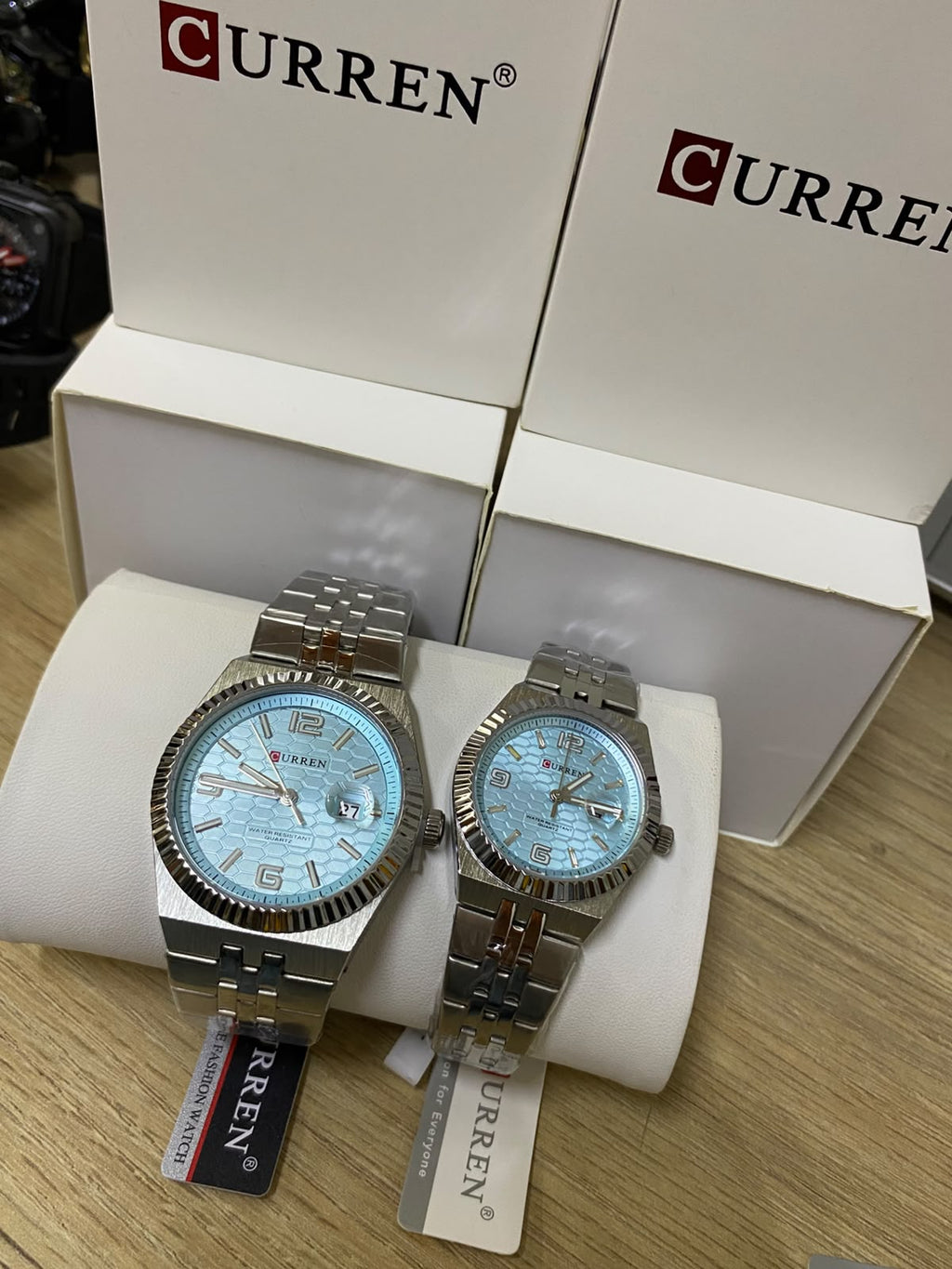 CURREN PAREJA (26120.0168)