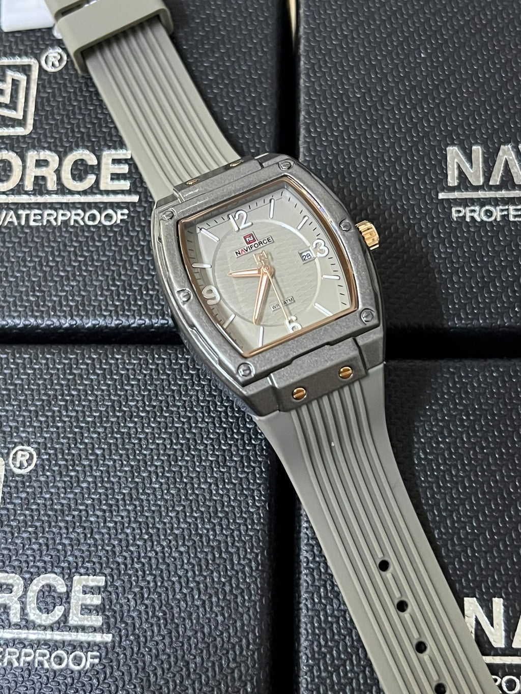 NAVIFORCE DAMA (2669.098)