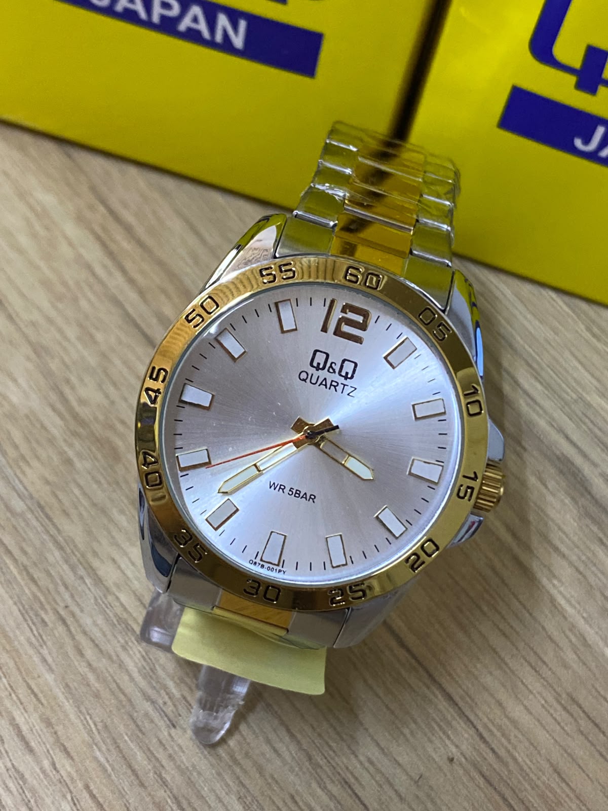 Q&Q ORIGINAL (2640.054)