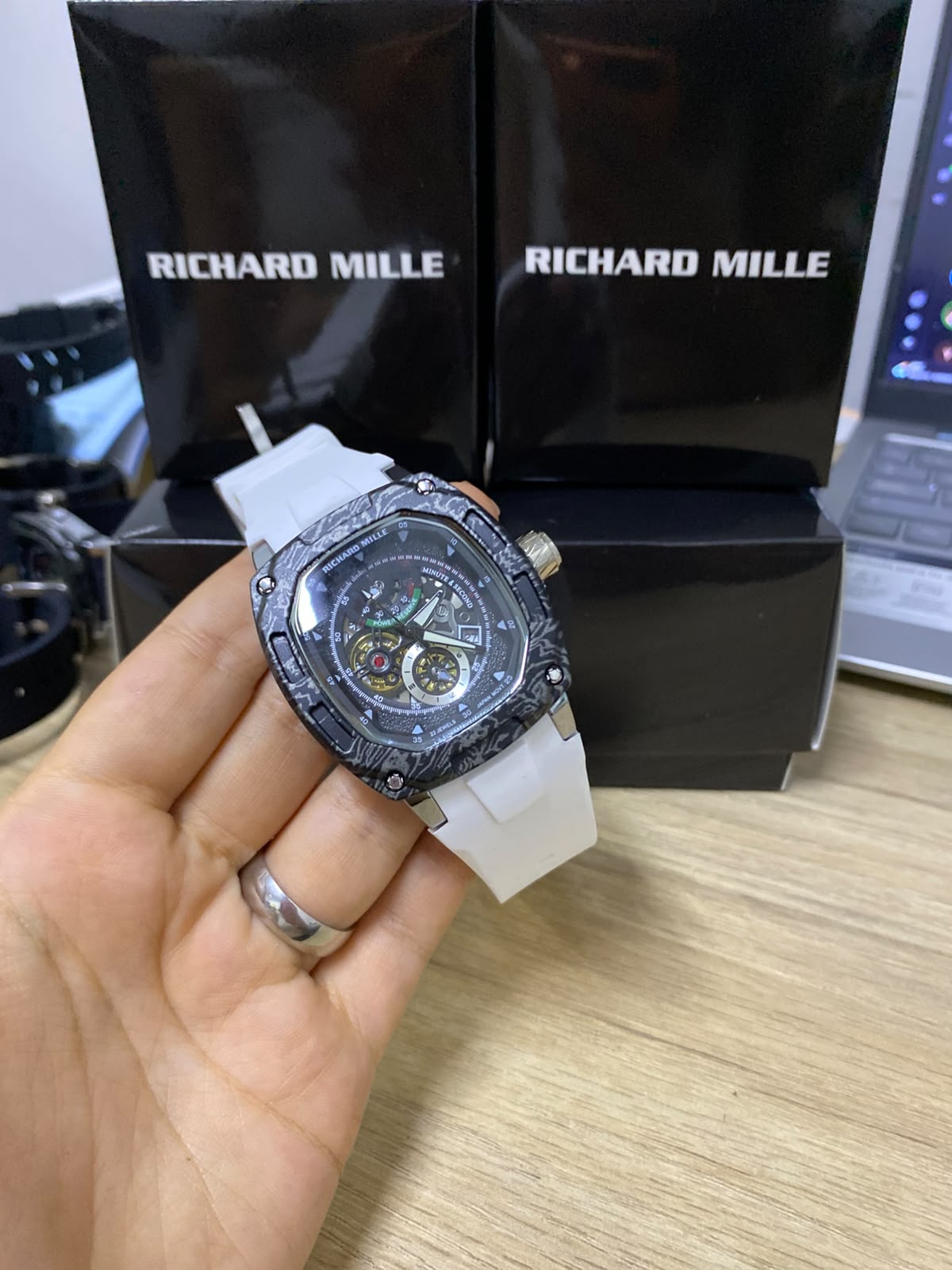 RM NEW (2637.055)