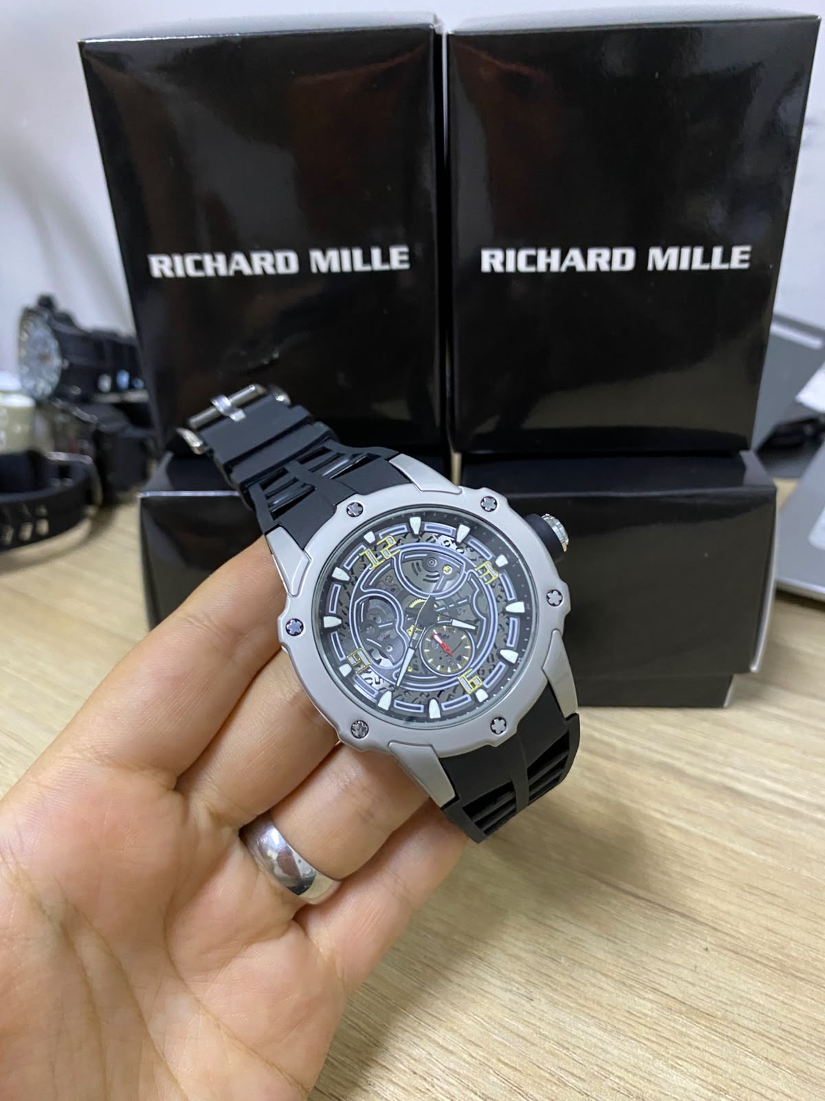RM NEW (2637.055)