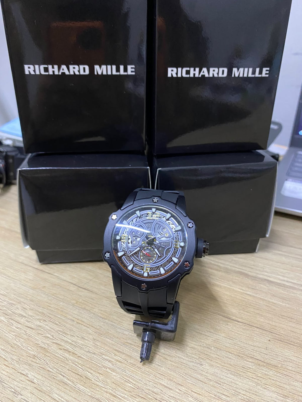 RM NEW (2637.055)
