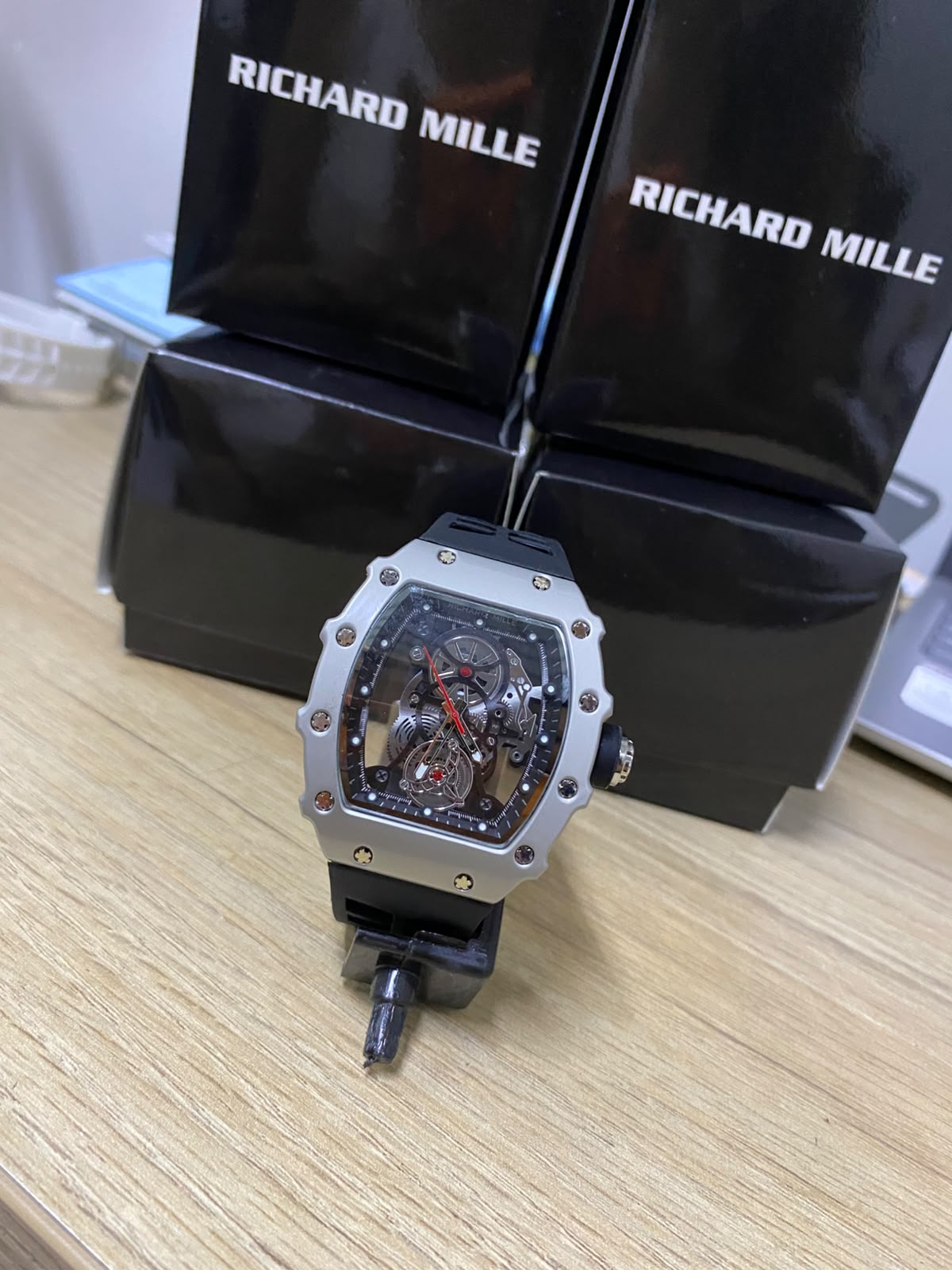 RM NEW (2637.055)