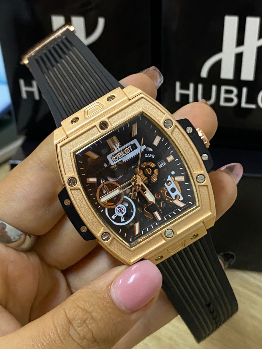 HUBLOT (2638.054)
