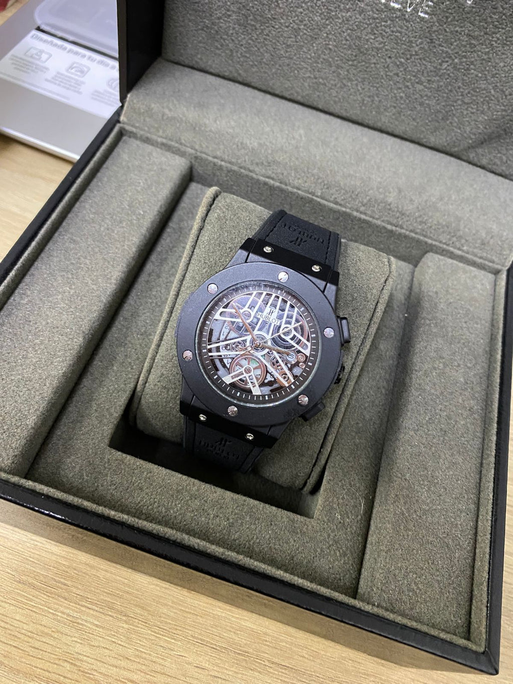 Hublot (2638.054)