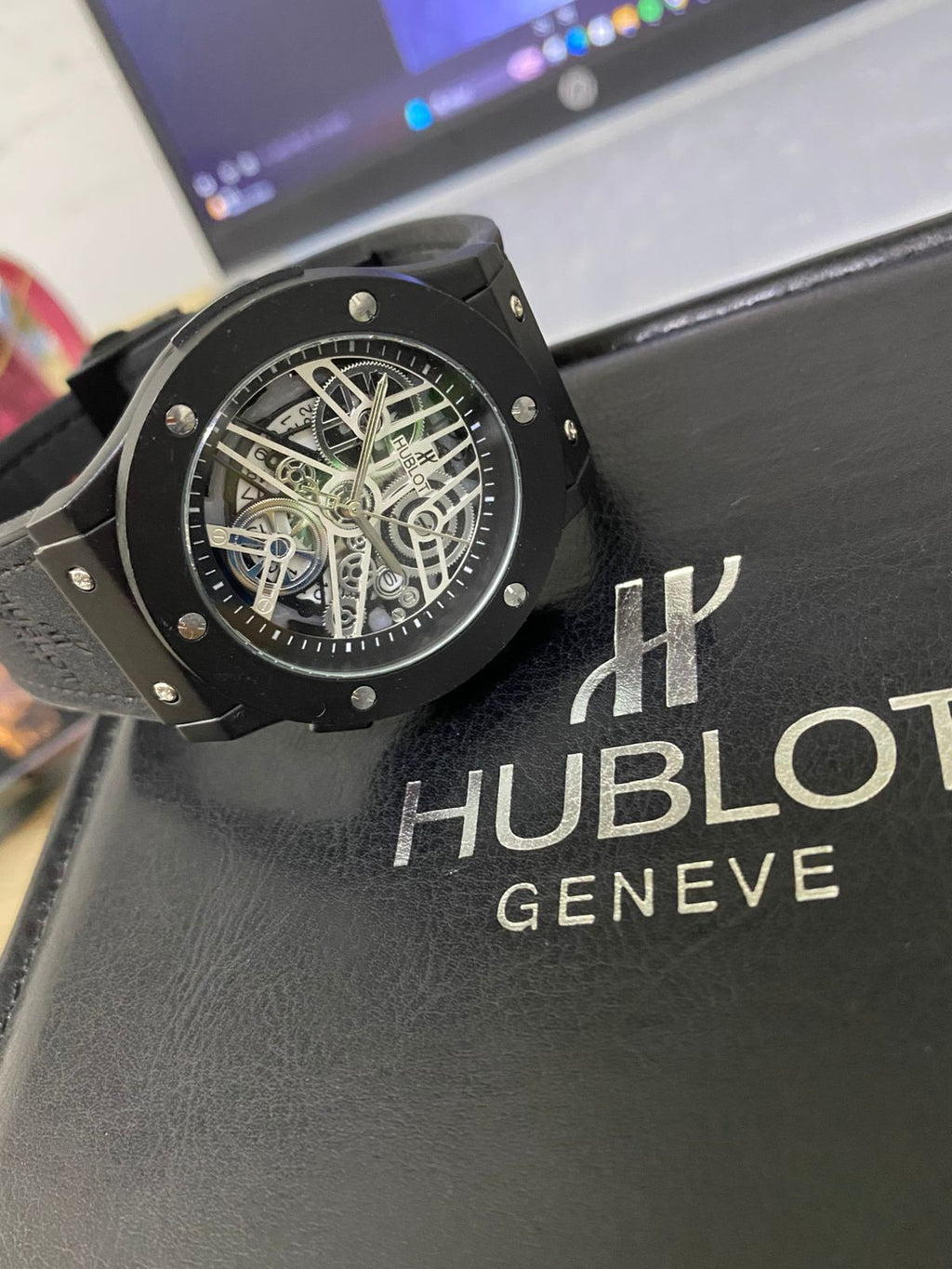 Hublot (2638.054)